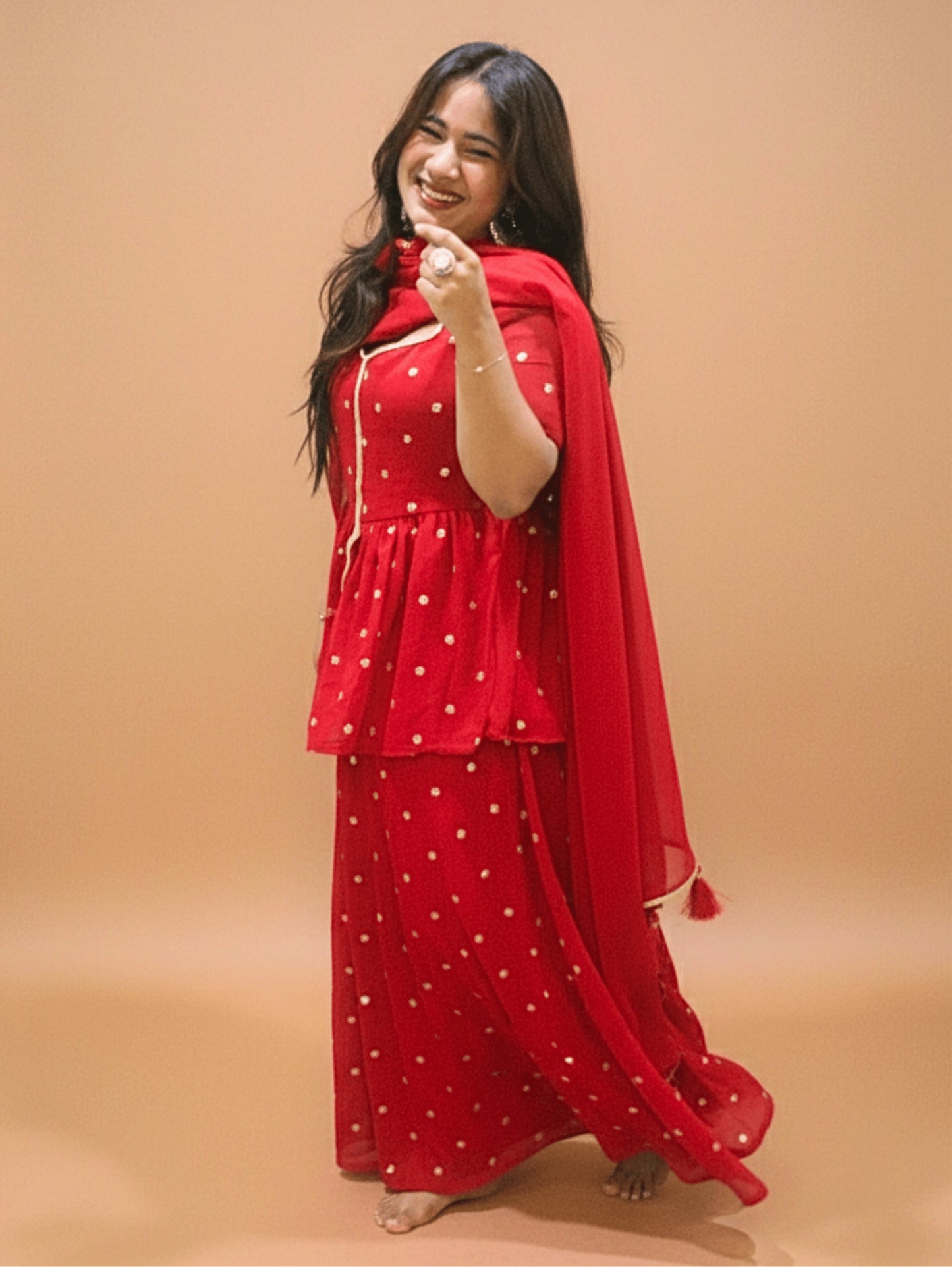 The Laal Chunari Gharara Set