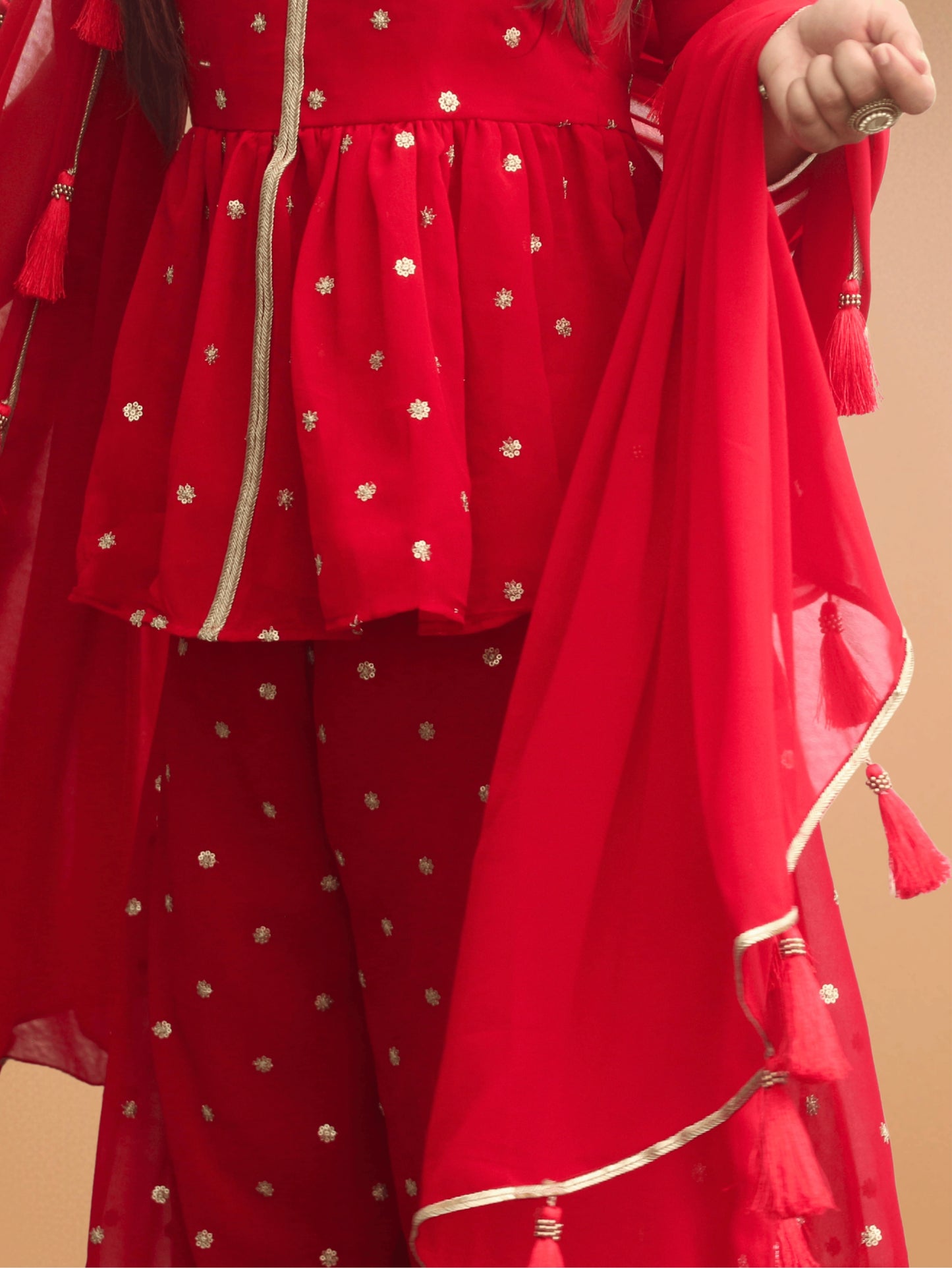 The Laal Chunari Gharara Set