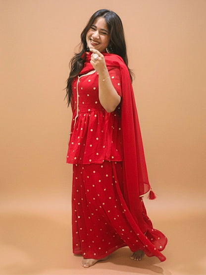 The Laal Chunari Gharara Set