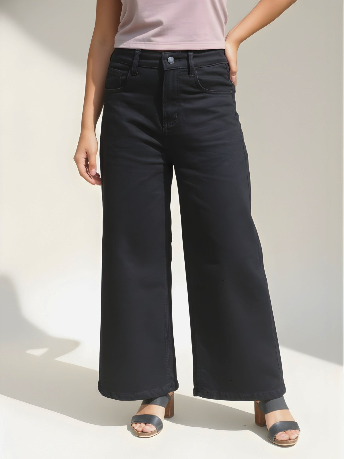 The Dream Wide-Leg Jeans - Black