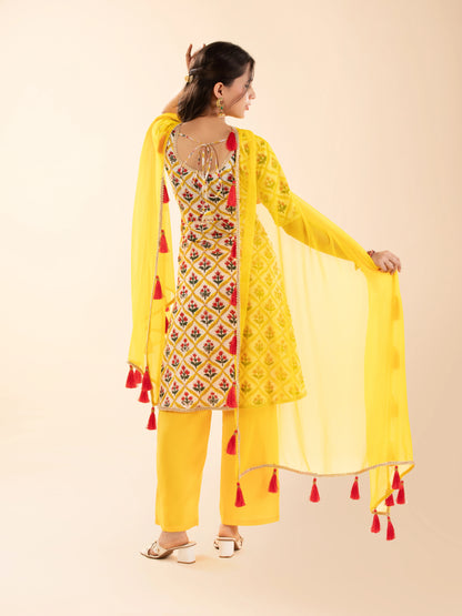 The Kesariya Anarkali Set