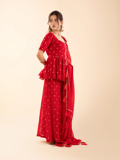 The Laal Chunari Gharara Set